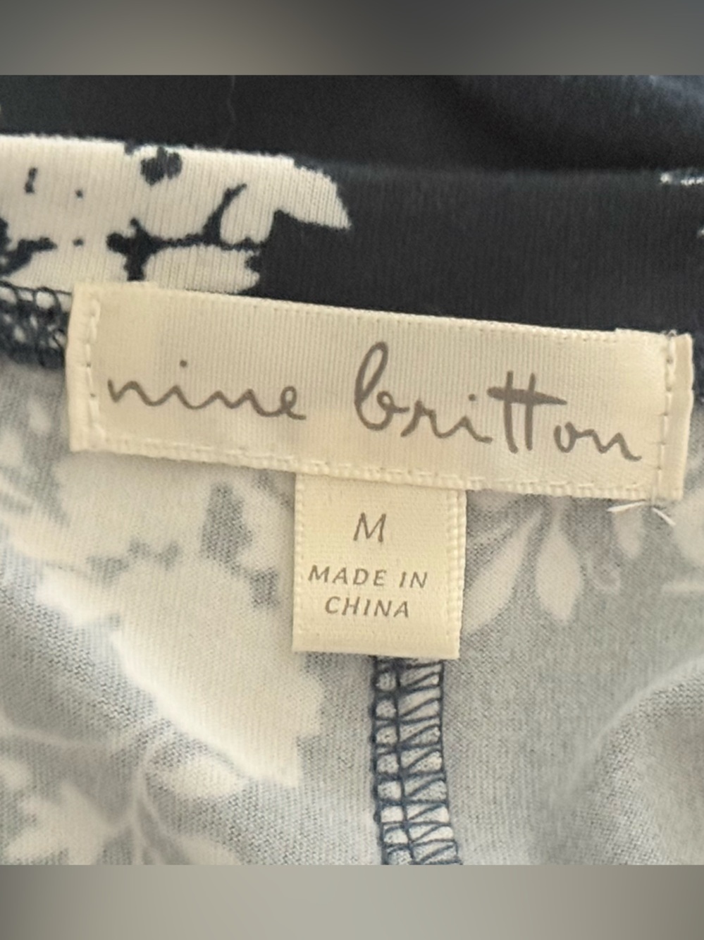 nine britton Navy and White Floral Twist-Front Midi Dress - Picture 5 of 7